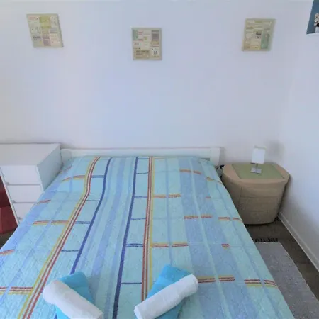 With Parking Space Rozac, - 27239 * Ουμάγκ